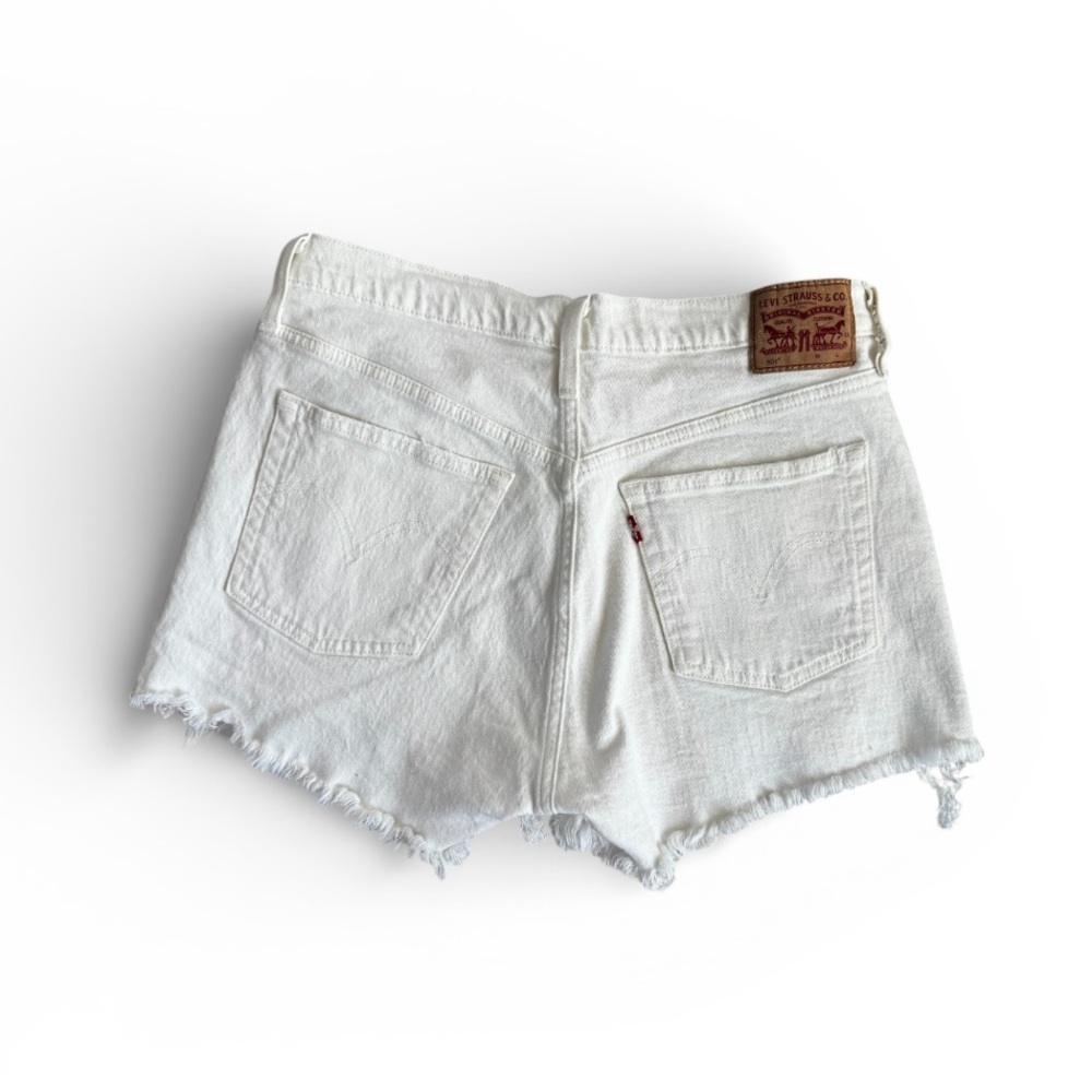 Levi's Classic White Jean Shorts - Picture 2 of 5